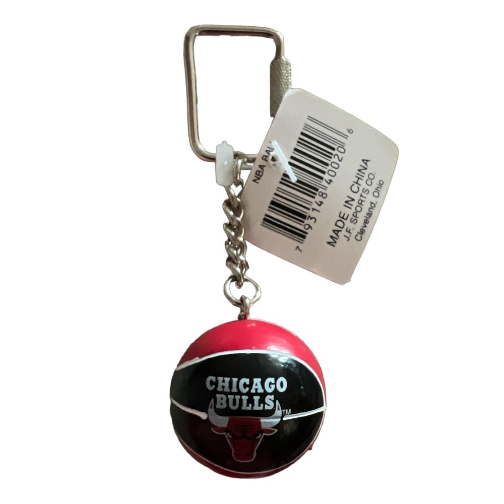 NBA Chicago Bulls Basketball Lil' Brat Screw On Key Chain Vintage 90s NEW!!